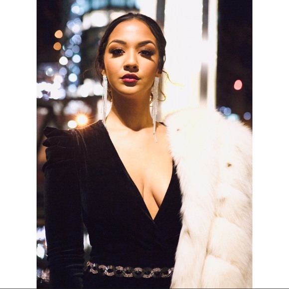 Taylor Deep V Velvet Jumpsuit - Picture 4 of 5